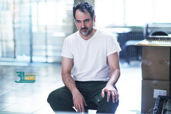 معرفی فیلم-کارنامهی کورش تهامی به بهانه بازپخش سریال زیر تیغ و اکران فیلم کروکودیل