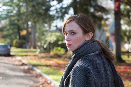 دختری در قطار Emily-Blunt-in-The-Girl-on-the-Train.jpg