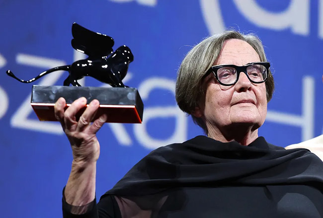 جایزۀ ویژۀ هیأت داوران جشنواره فیلم ونیز: آگنیشکا هالند برای «مرز سبز» GettyImages-1670185834 copy.jpg