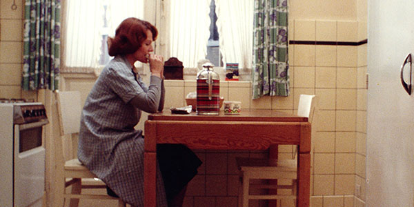 معرفی فیلم ژان دیلمان، شماره ۲۳ کهدو کومرس، ۱۰۸۰ بروکسل ساختۀ شانتال آکرمن Jeanne Dielman, 23, quai du Commerce, 1080 Bruxelles (3).jpg