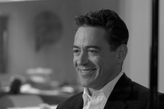 Robert_Downey_Jr._in_Good_Night_and_Good_Luck._2005.jpg