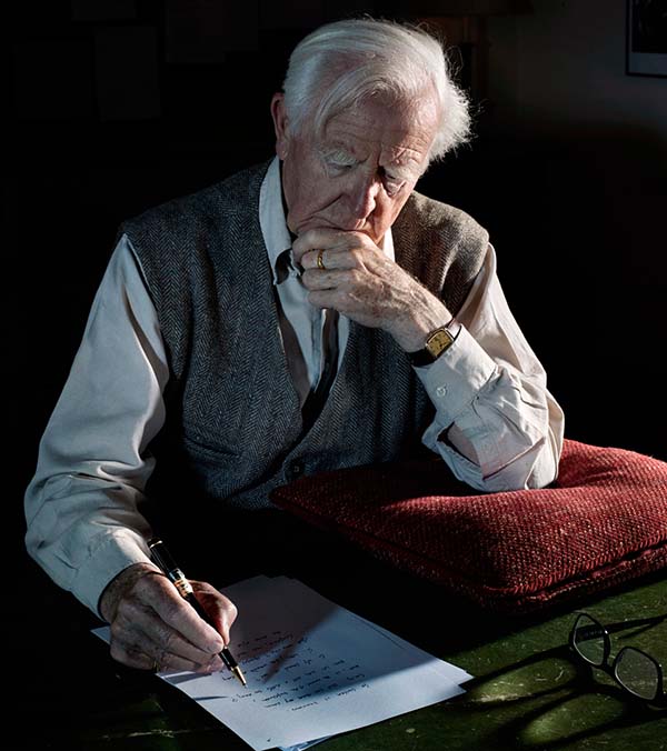 جان لوکاره نویسنده رمانهای جاسوسی در سن ۸۹ سالگی درگذشت john-le-carre-a-legacy-of-spies.jpg