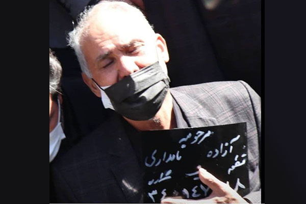 پیکر آزاده نامداری در قطعه هنرمندان به خاک سپرده شد pedareAzadenamdari.jpg