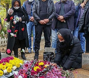 گزارشی از خاکسپاری چنگیز جلیلوند و کامبوزیا پرتوی + عکس photo_2020-11-25_16-57-44.jpg