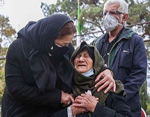 گزارشی از خاکسپاری چنگیز جلیلوند و کامبوزیا پرتوی + عکس photo_2020-11-25_16-57-45.jpg