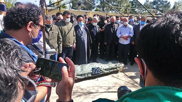 پیکر آزاده نامداری در قطعه هنرمندان به خاک سپرده شد photo_2021-03-29_11-44-00.jpg