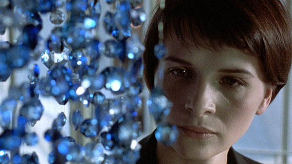 three-colors-Bleu Juliette Binoche.jpg