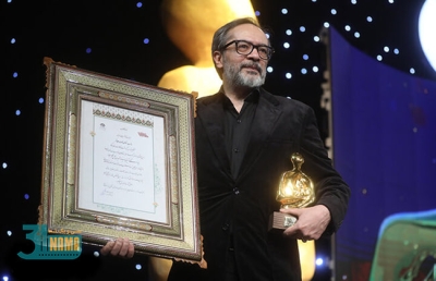 «کارن همایونفر» چهره هنر انقلاب در سال ۱۴۰۳ شد